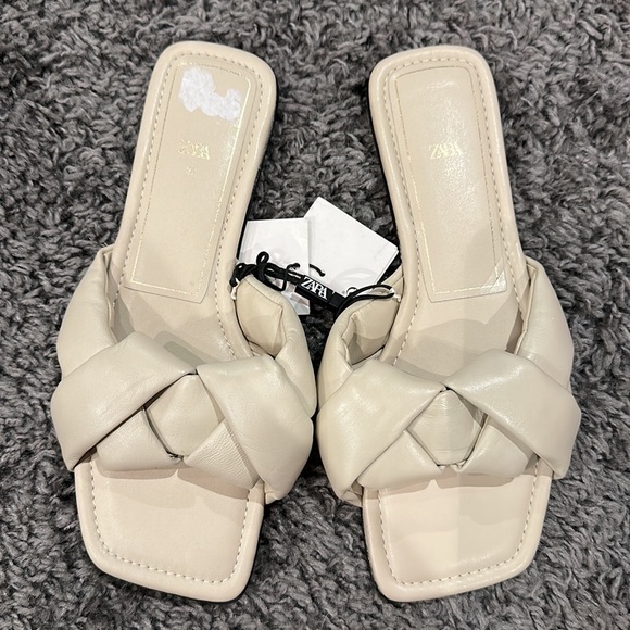 Zara Cream Women Sandals - Picture 2 of 7
